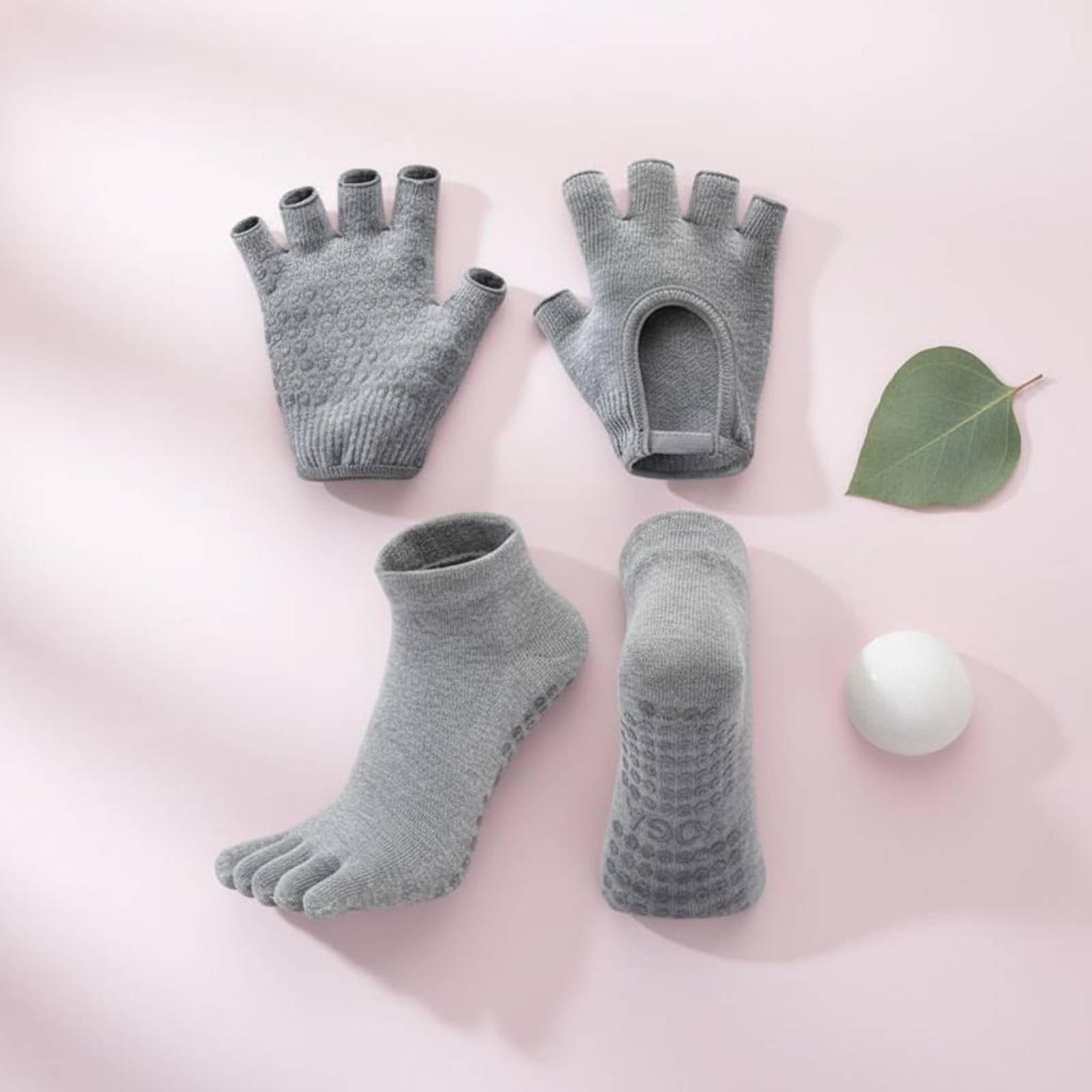Pilates Socks Woman Anti-slip  - огляд і ціна Yoga Fitness Training